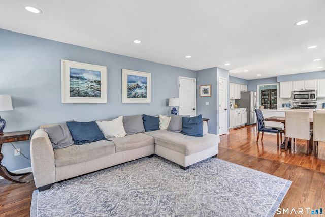 255 Acorn Lane, Milford, CT 06461