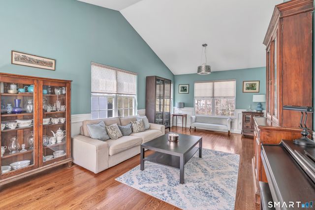 255 Acorn Lane, Milford, CT 06461