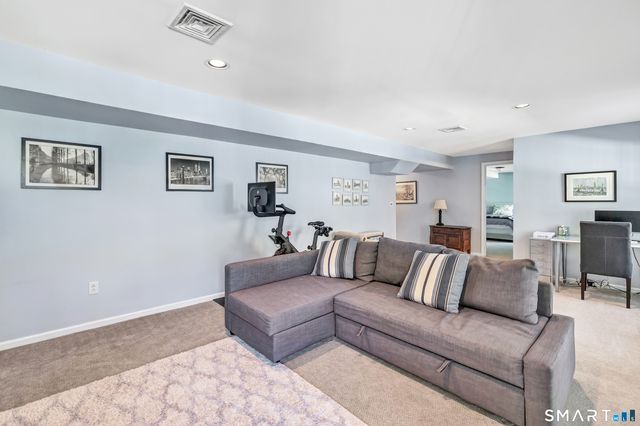 255 Acorn Lane, Milford, CT 06461
