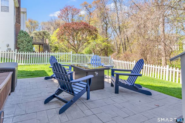 255 Acorn Lane, Milford, CT 06461