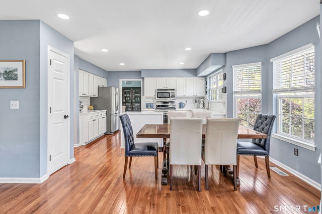 255 Acorn Lane, Milford, CT 06461