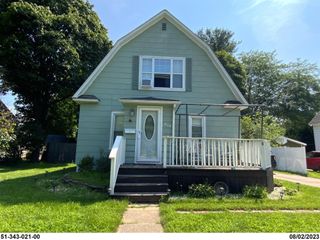 916 N River Avenue, Alma, MI 48801