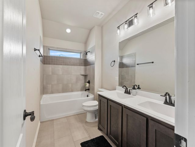 194 morning light Lane, Waxahachie, TX 75165