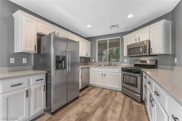 10748 CHICKASAW BEND Court, Las Vegas, NV 89129