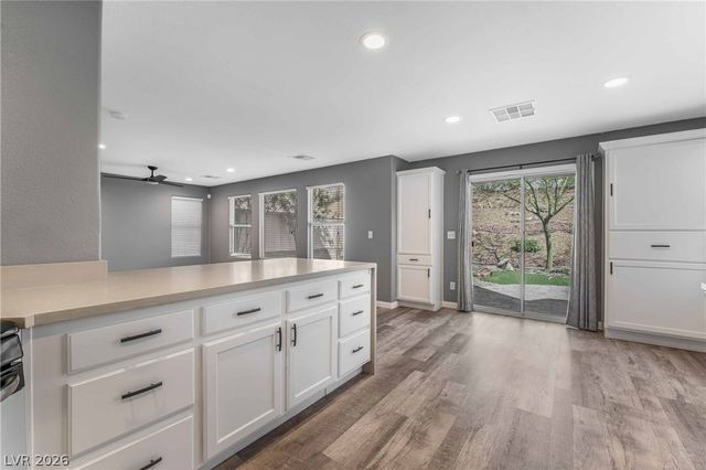 10748 CHICKASAW BEND Court, Las Vegas, NV 89129
