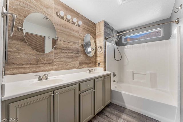 10748 CHICKASAW BEND Court, Las Vegas, NV 89129