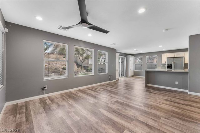10748 CHICKASAW BEND Court, Las Vegas, NV 89129