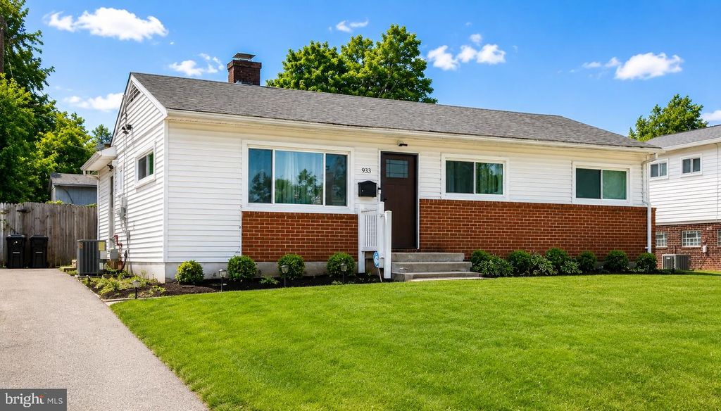 933 PRESTWOOD RD, Catonsville, MD 21228