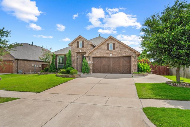 512 Carnation Lane, Mansfield, TX 76063