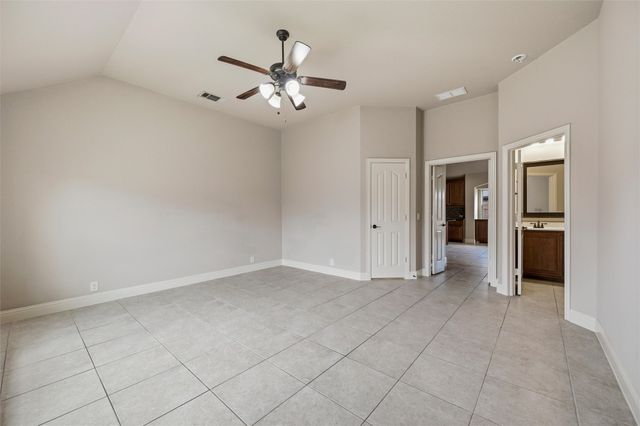 512 Carnation Lane, Mansfield, TX 76063