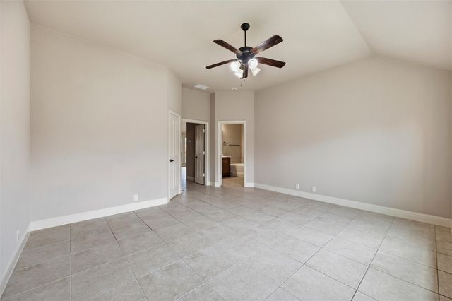 512 Carnation Lane, Mansfield, TX 76063