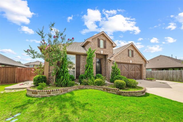512 Carnation Lane, Mansfield, TX 76063