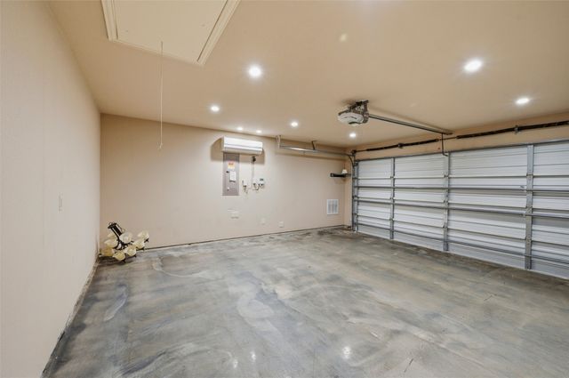 512 Carnation Lane, Mansfield, TX 76063