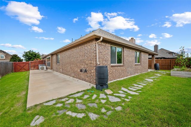 512 Carnation Lane, Mansfield, TX 76063