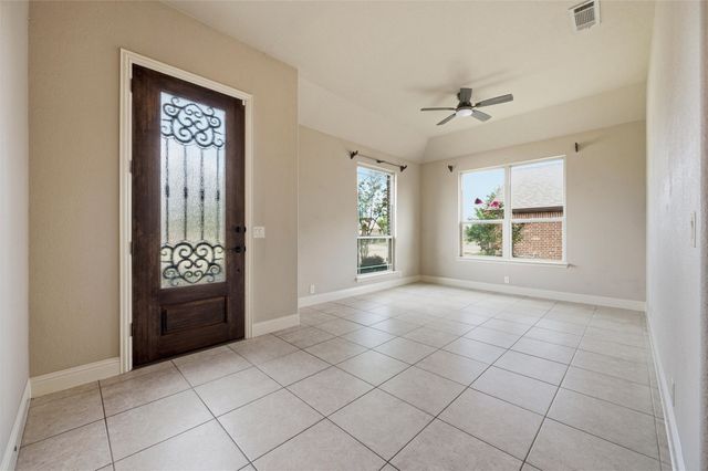 512 Carnation Lane, Mansfield, TX 76063