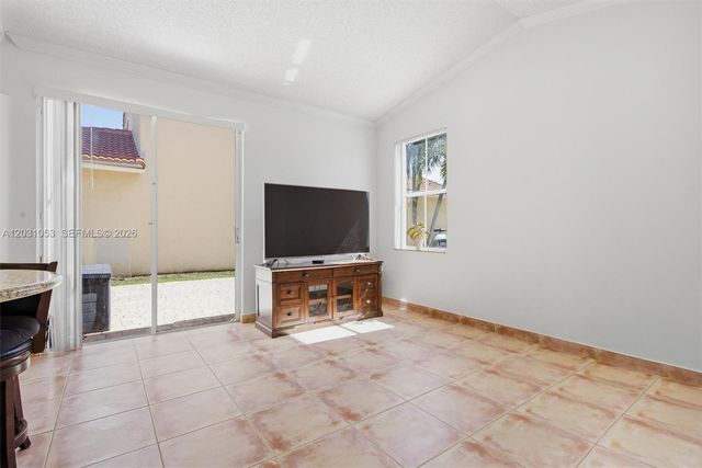 2160 NW 188th Ter, Pembroke Pines, FL 33029