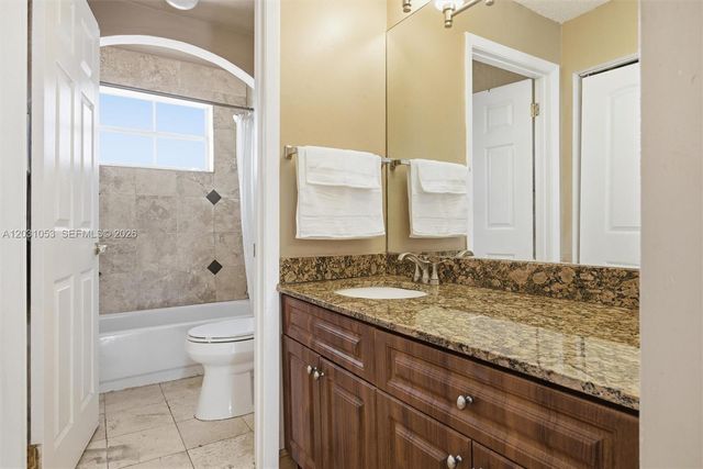 2160 NW 188th Ter, Pembroke Pines, FL 33029