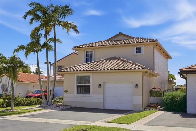 2160 NW 188th Ter, Pembroke Pines, FL 33029