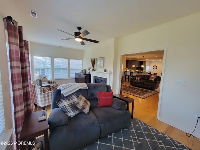 15 Sunrise Lane, Barnegat, NJ 08005