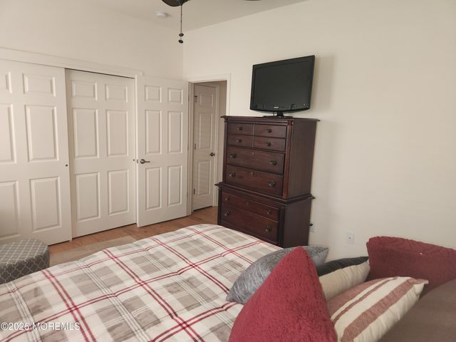 15 Sunrise Lane, Barnegat, NJ 08005