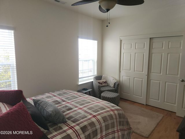 15 Sunrise Lane, Barnegat, NJ 08005