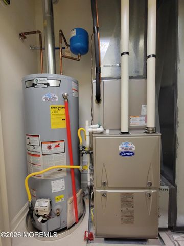 15 Sunrise Lane, Barnegat, NJ 08005