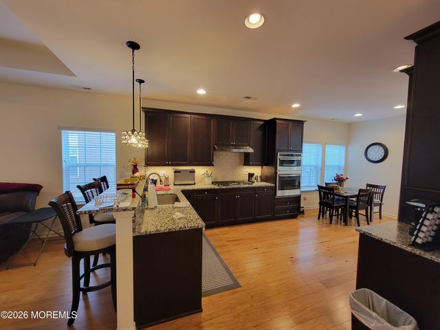 15 Sunrise Lane, Barnegat, NJ 08005