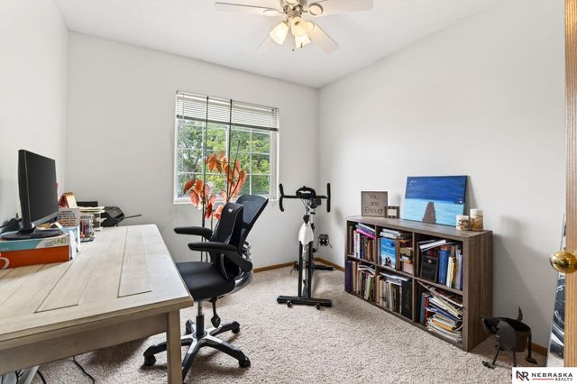 1201 Devon Drive, Papillion, NE 68046