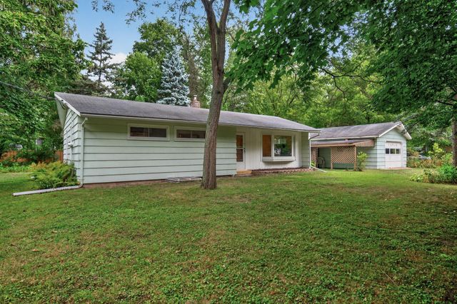 12916 Fairfield Road W, Minnetonka, MN 55305