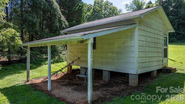 2656 Barrier Loop, Morganton, NC 28655