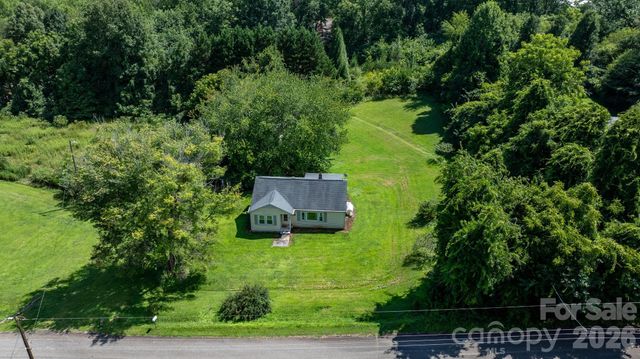 2656 Barrier Loop, Morganton, NC 28655
