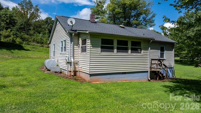 2656 Barrier Loop, Morganton, NC 28655