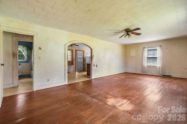 2656 Barrier Loop, Morganton, NC 28655