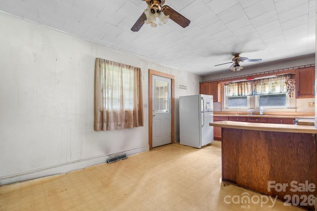 2656 Barrier Loop, Morganton, NC 28655