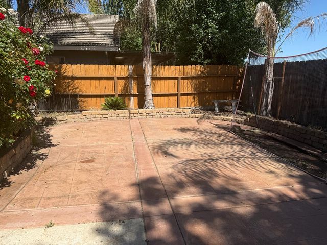 322 Culbertson Dr, Lodi, CA 95240