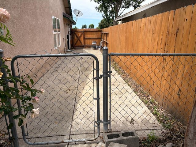 322 Culbertson Dr, Lodi, CA 95240
