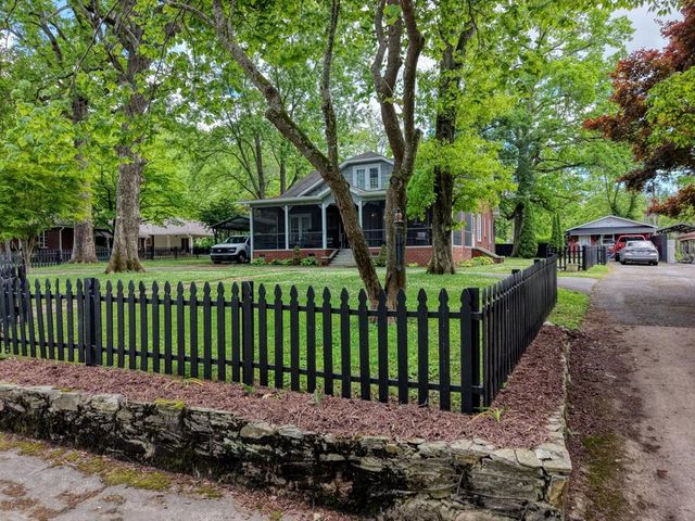 32 Aquone Road, Andrews, NC 28901