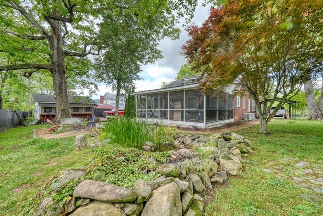32 Aquone Road, Andrews, NC 28901