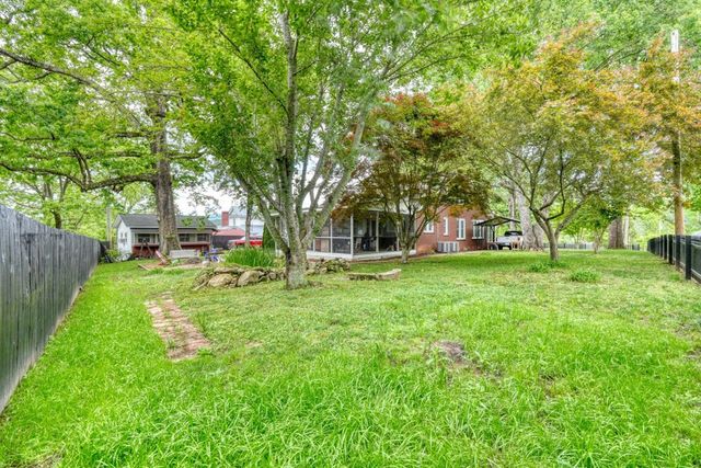 32 Aquone Road, Andrews, NC 28901
