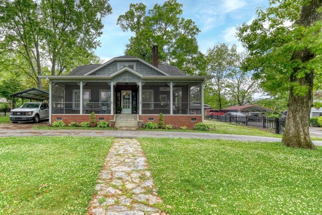 32 Aquone Road, Andrews, NC 28901