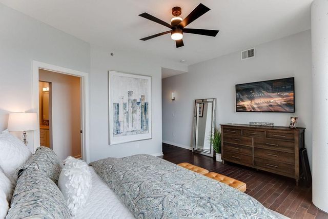 1240 S 2nd Street 1601, Minneapolis, MN 55415
