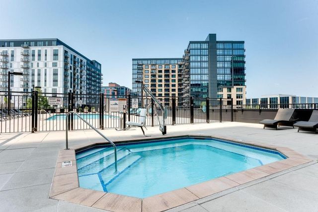 1240 S 2nd Street 1601, Minneapolis, MN 55415