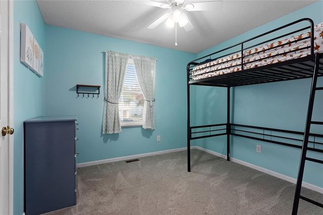 8817 NE 75th Street, Kansas City, MO 64158