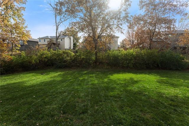 8817 NE 75th Street, Kansas City, MO 64158