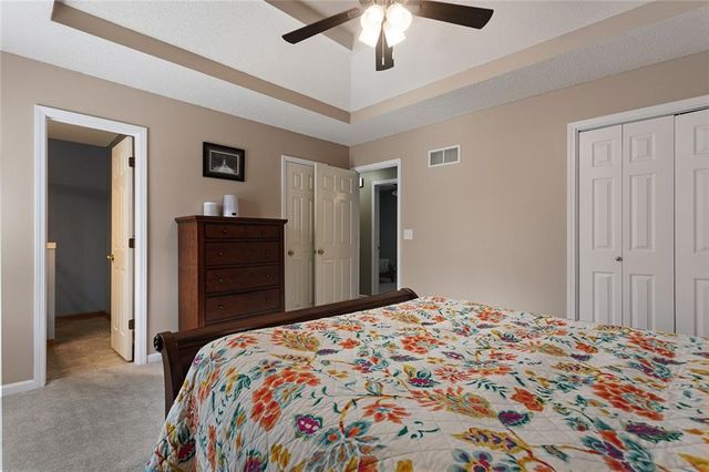 8817 NE 75th Street, Kansas City, MO 64158