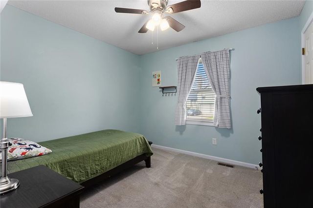 8817 NE 75th Street, Kansas City, MO 64158