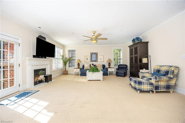 221 Oakmont Park Court, Kernersville, NC 27284
