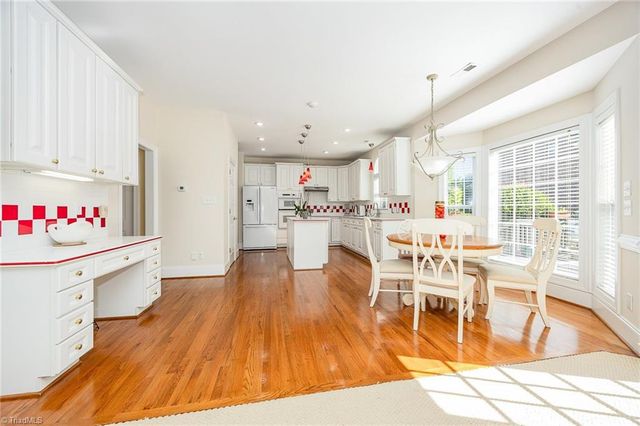221 Oakmont Park Court, Kernersville, NC 27284