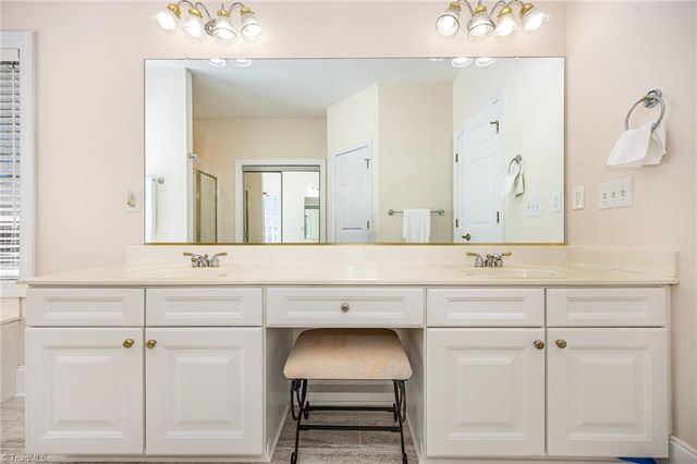 221 Oakmont Park Court, Kernersville, NC 27284
