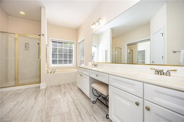 221 Oakmont Park Court, Kernersville, NC 27284